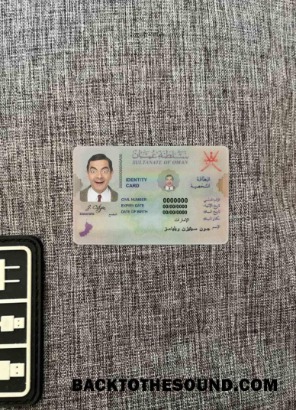 Scarica Oman ID foto-look Fronte Campione mockup
